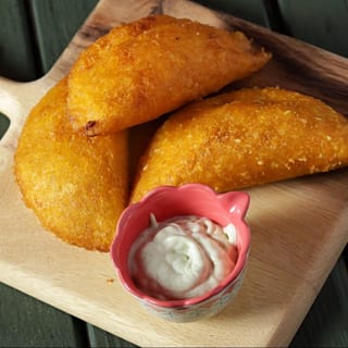 Empanada De Maiz Carne Molida